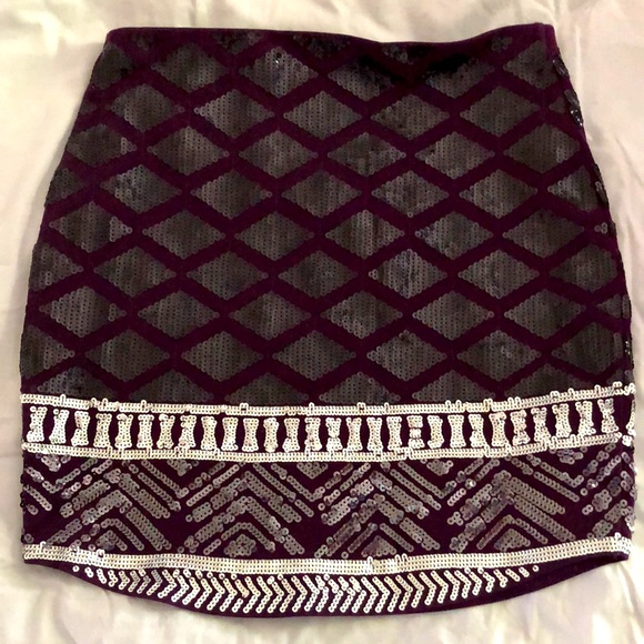 Express XS Purple skirt - black & silver sequins - Picture 2 of 4